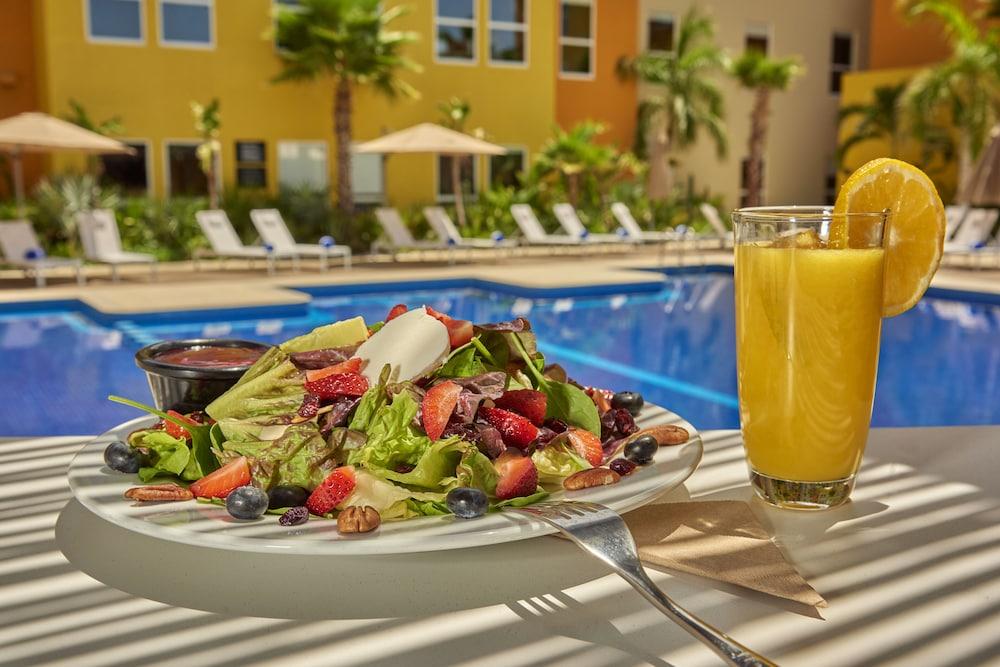 City Express Plus By Marriott Cabo San Lucas Exteriör bild