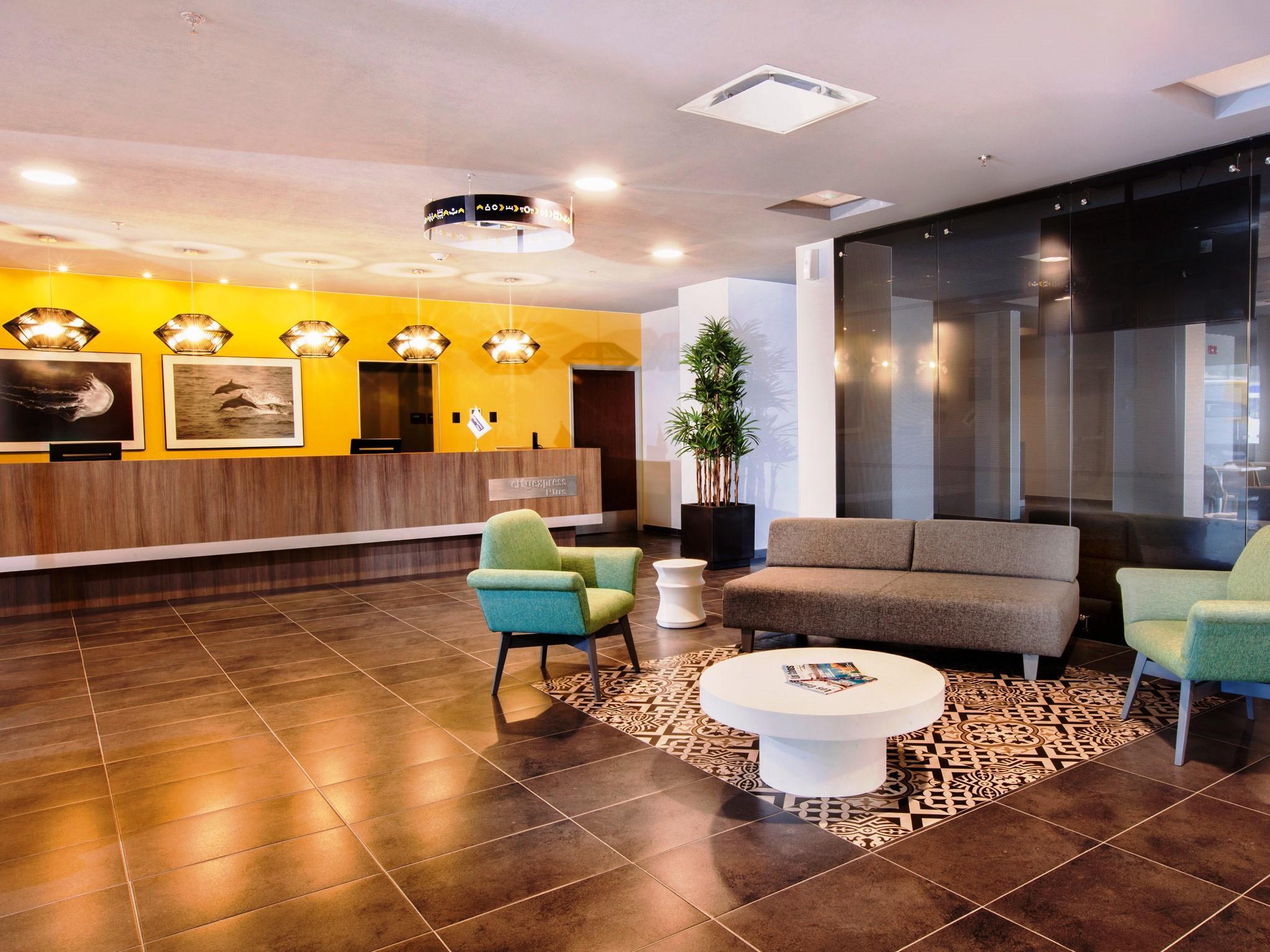 City Express Plus By Marriott Cabo San Lucas Exteriör bild