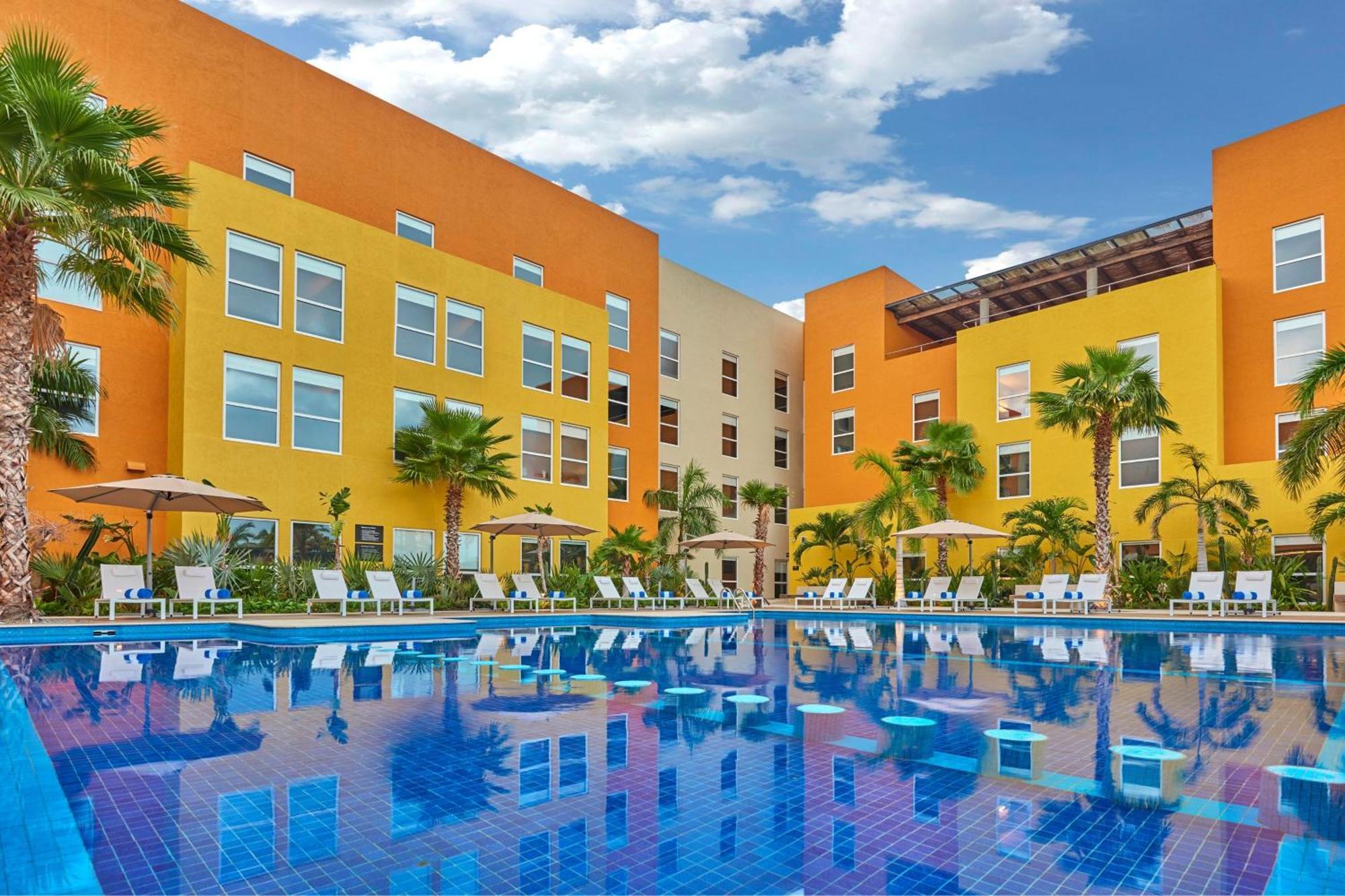 City Express Plus By Marriott Cabo San Lucas Exteriör bild